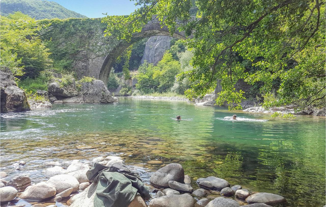 Stunning In Longoio With Kitchen Holiday home Monti di Villa