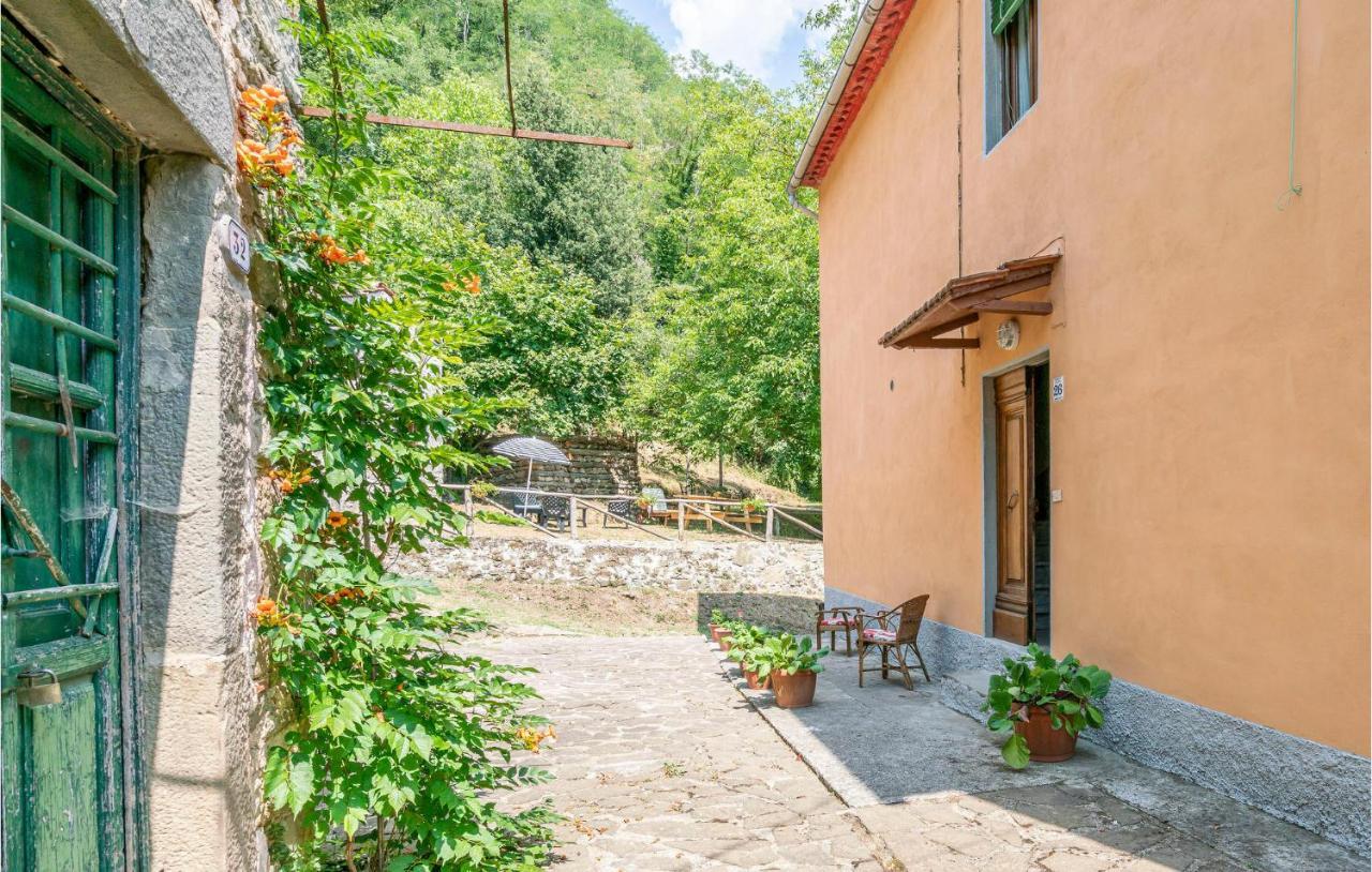 Stunning In Longoio With Kitchen Holiday home