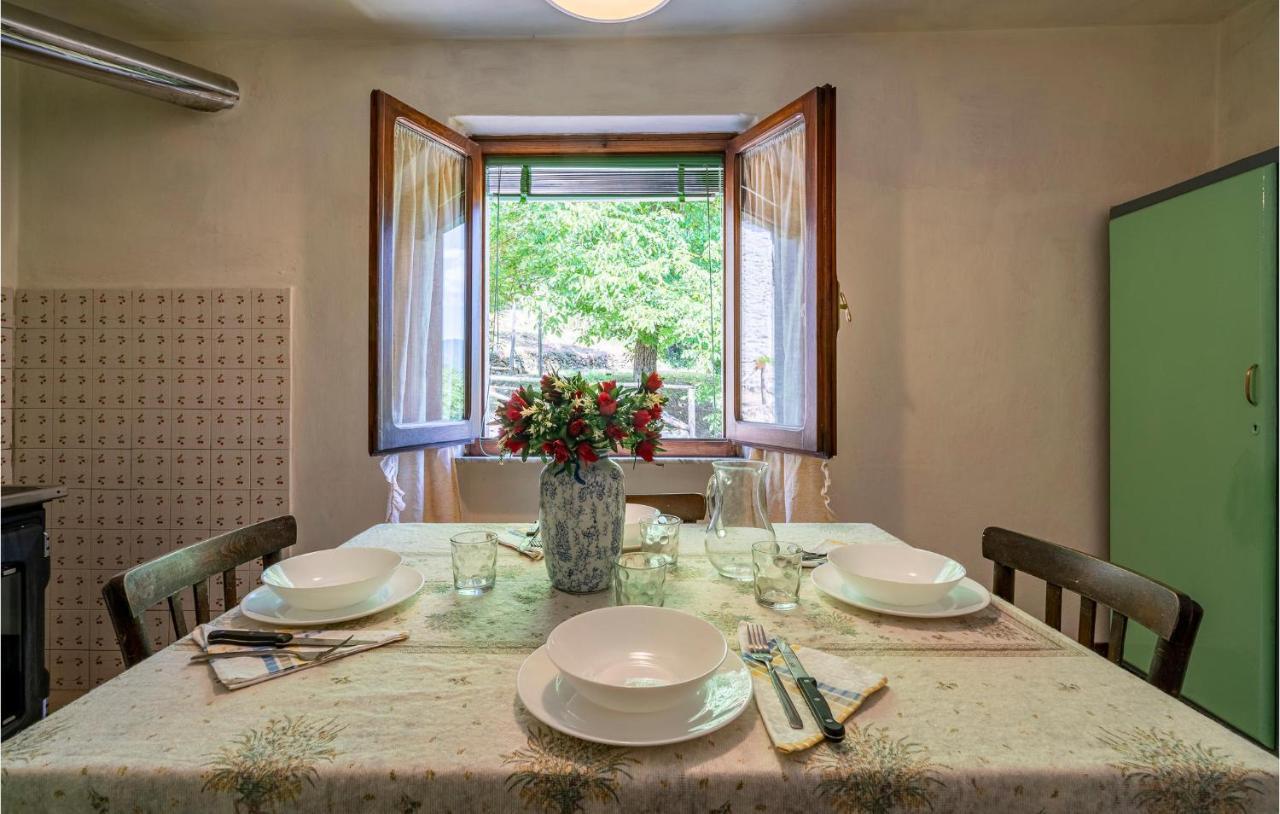 Stunning In Longoio With Kitchen